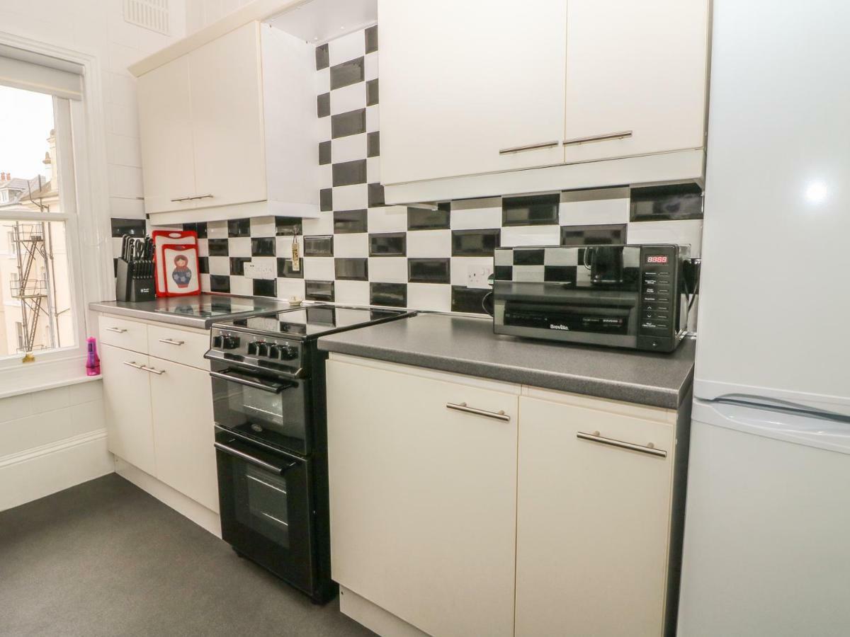 Saltwood Apartment อีสต์บอร์น ภายนอก รูปภาพ